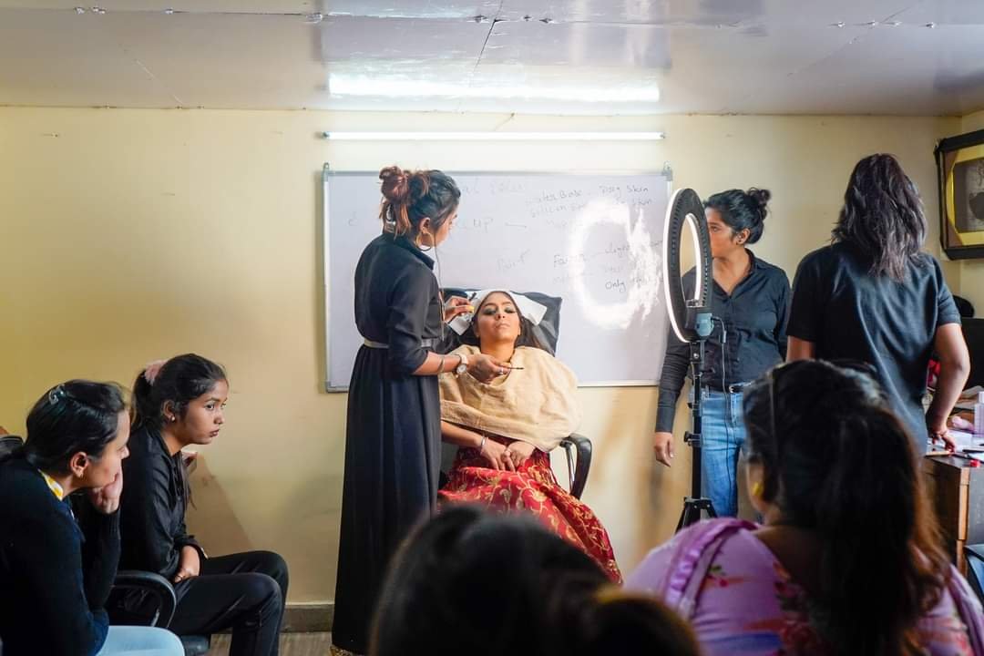 Make up school in chandigarh for Bridal makeup